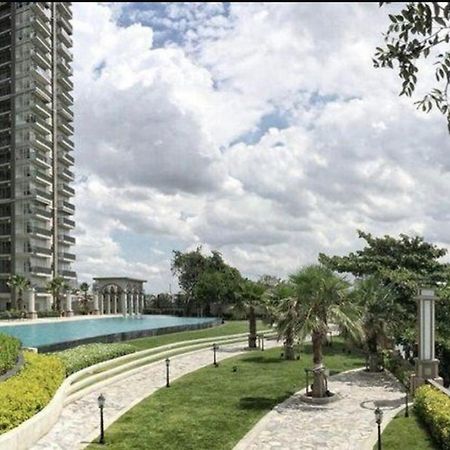 Manor Sanambinnam Ban Tha It Exterior photo